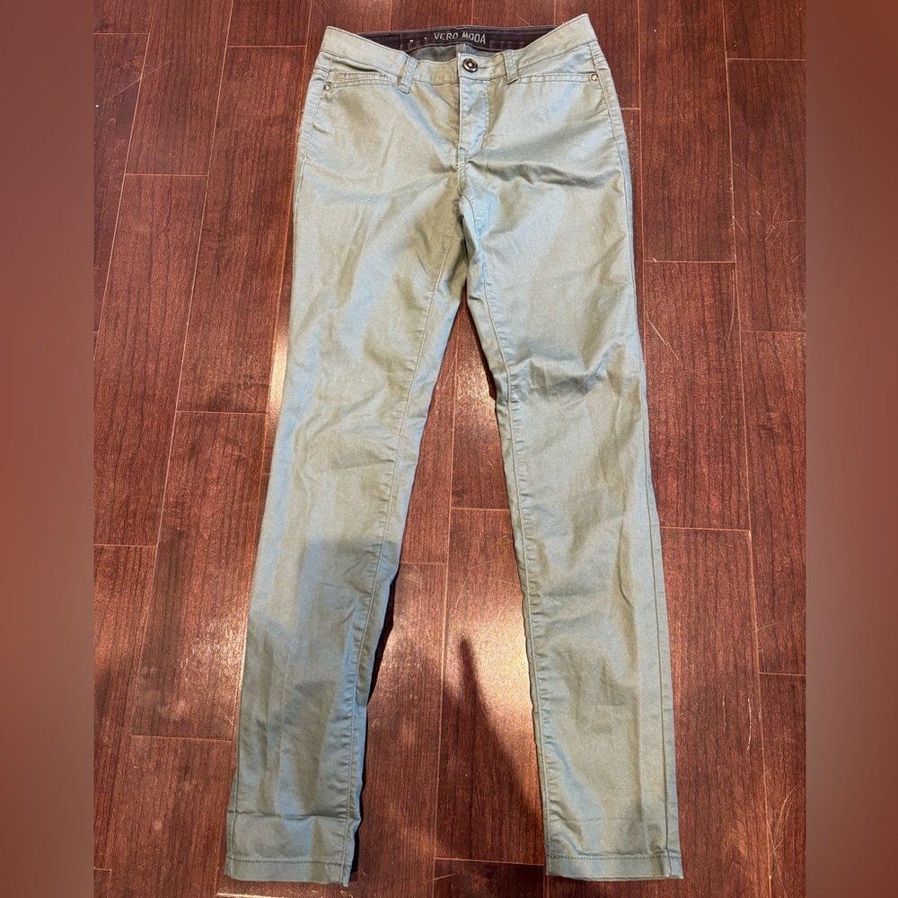 Vero Moda coated pants